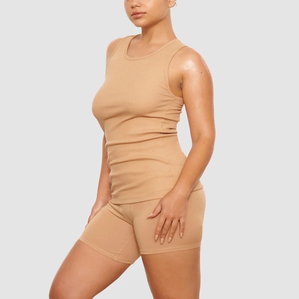 SKIMS Clay nude brown rib Boyfriend Tank top xxs